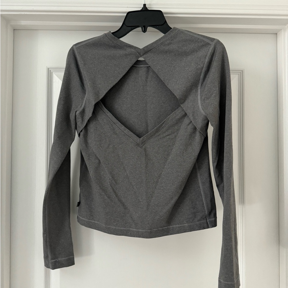 Lululemon open back grey top